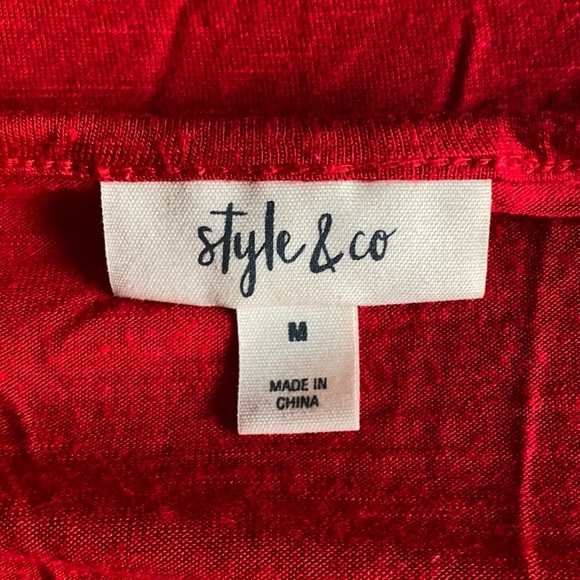 Style & Co Red Sleeveless Embroidered Split neck Top Size M - Picture 3 of 8